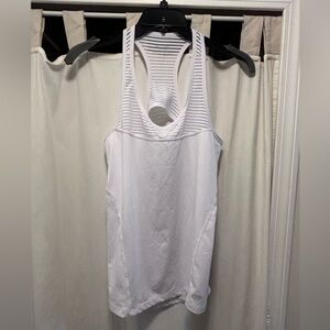 Marika Dry Wick Performance Wear White Tank Top women’s size medium